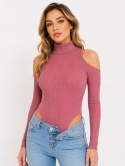 GUESS Prążkowane Body z Golfem i Odkrytymi Ramionami Różowe – Rozmiar L