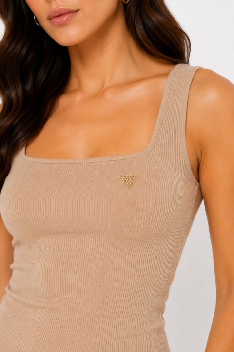 GUESS Rosy Top – prążkowany top damski z kwadratowym dekoltem, beżowy – rozmiar S
